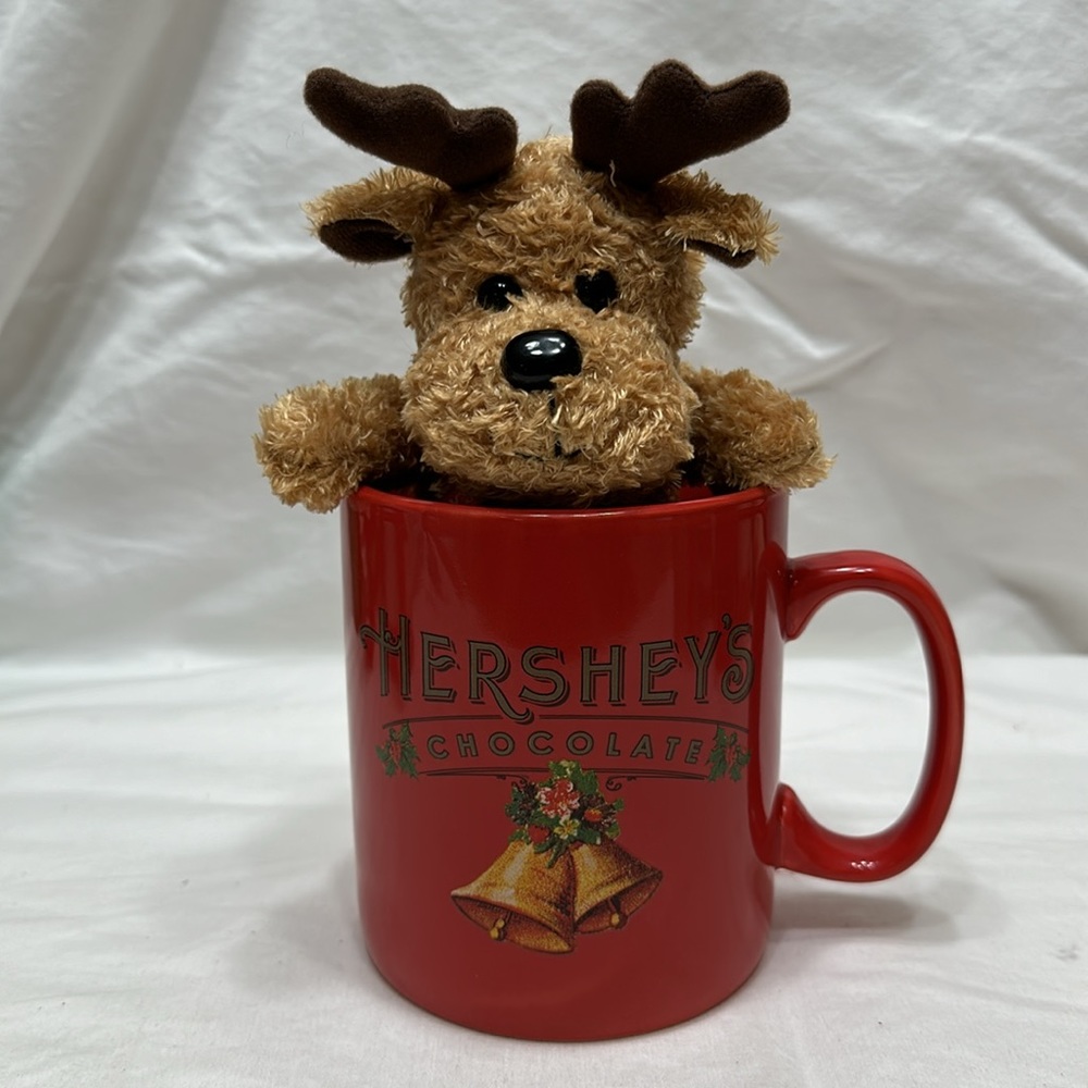 Hershey chocolate holiday mug & bear